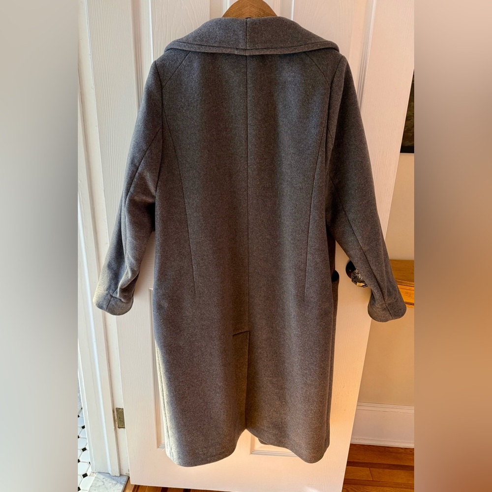 Wilfred by Aritzia Cocoon Coat | Italian Wool & Cashmere - Picture 5 of 7